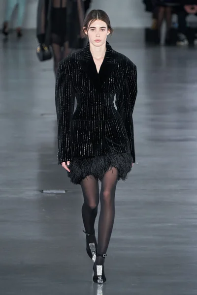 Look 68